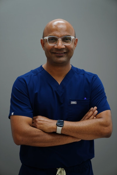 Photograph of the surgeon «Dr. Nilay Shah, M.D»